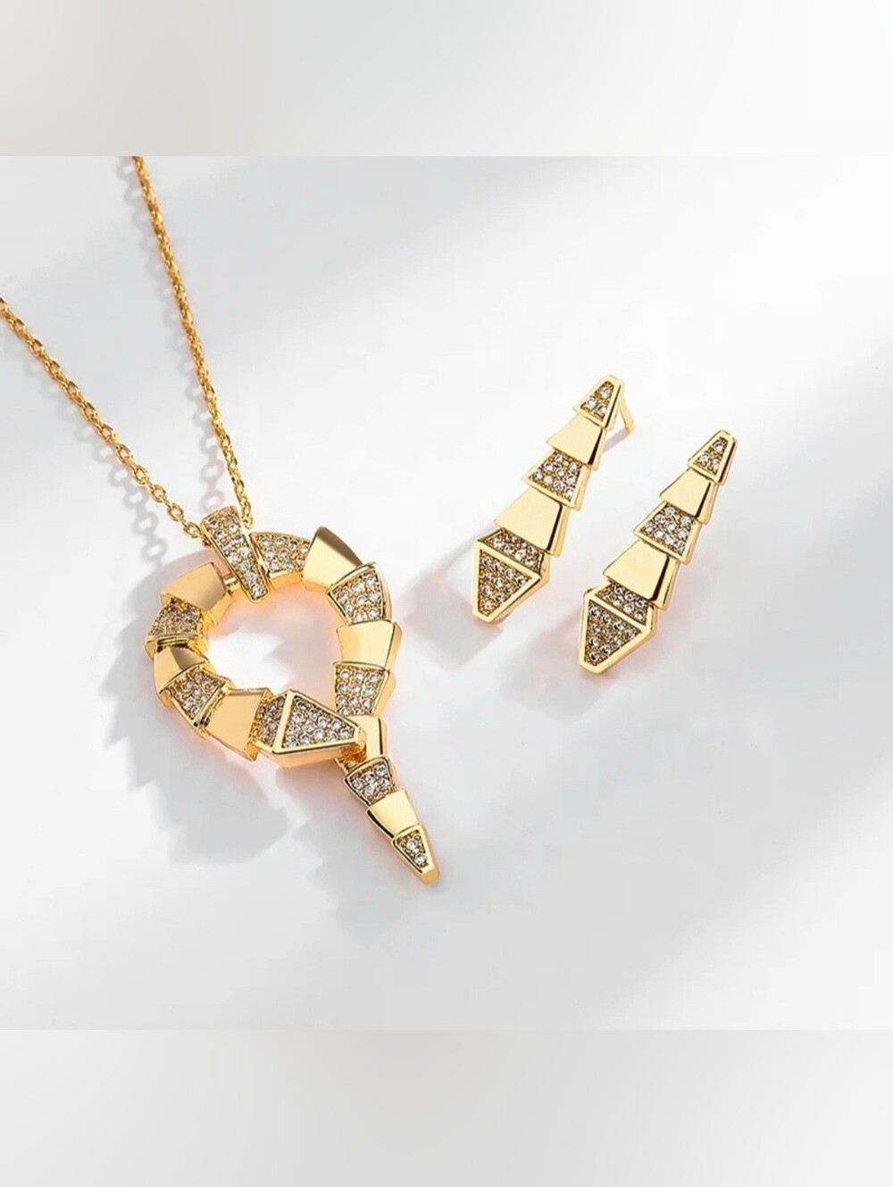 Fashion Designer-Inspired Charm Jewelry Set 2-Piece Snake Necklace  Earrings wit
